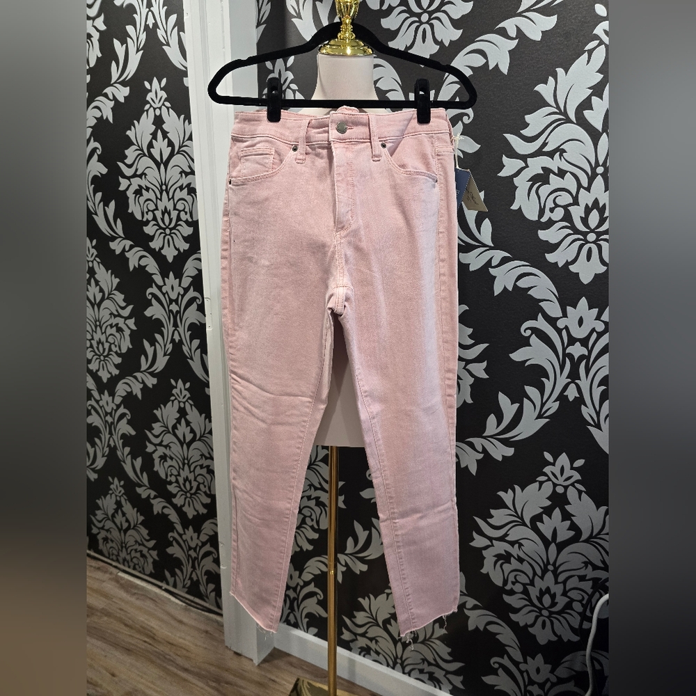 Target, Universal Thread, Pink,High Rise Skinny Jean, Brand New/Never Worn,12/31